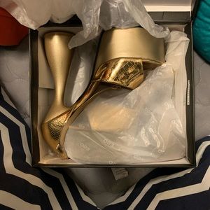 Radiate Peep Toe Platform Statement Heel In Gold Croc Print Faux Leather